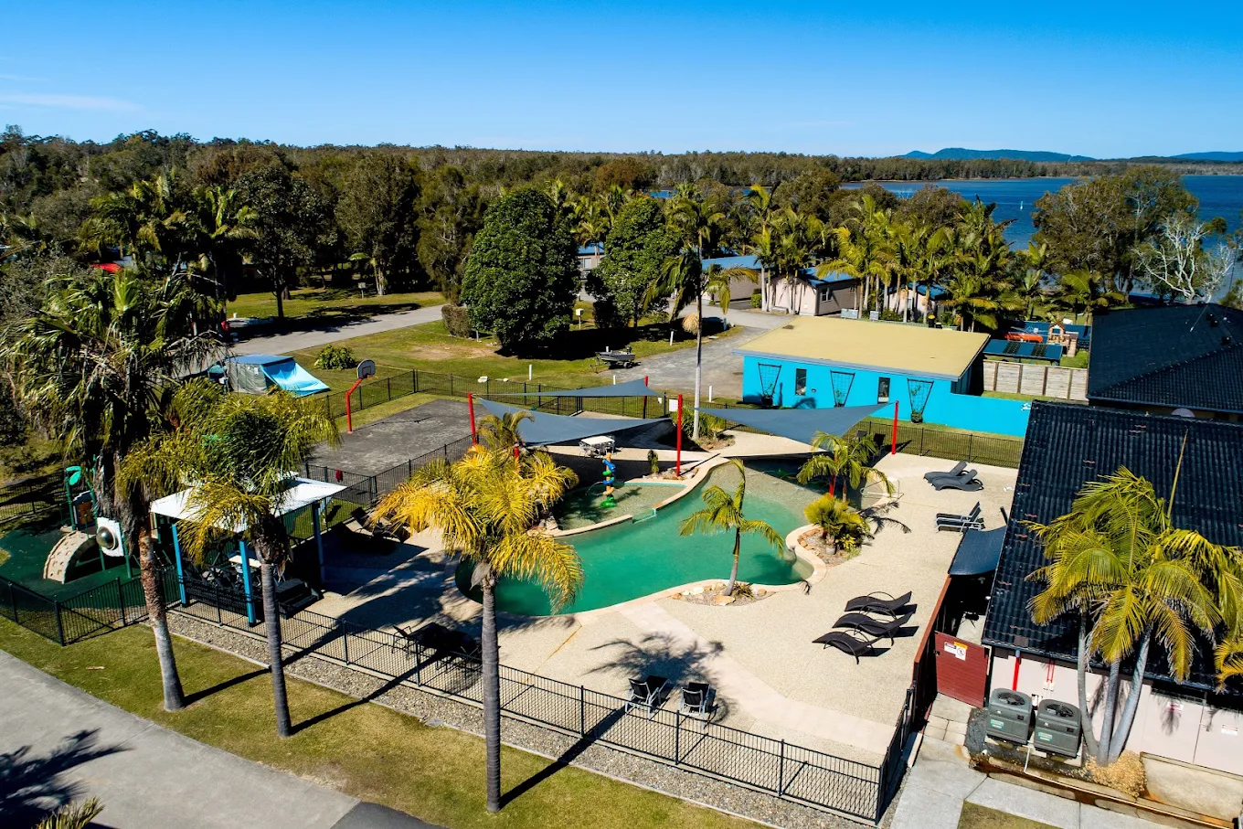 Lakeside Forster Holiday Park - 1
