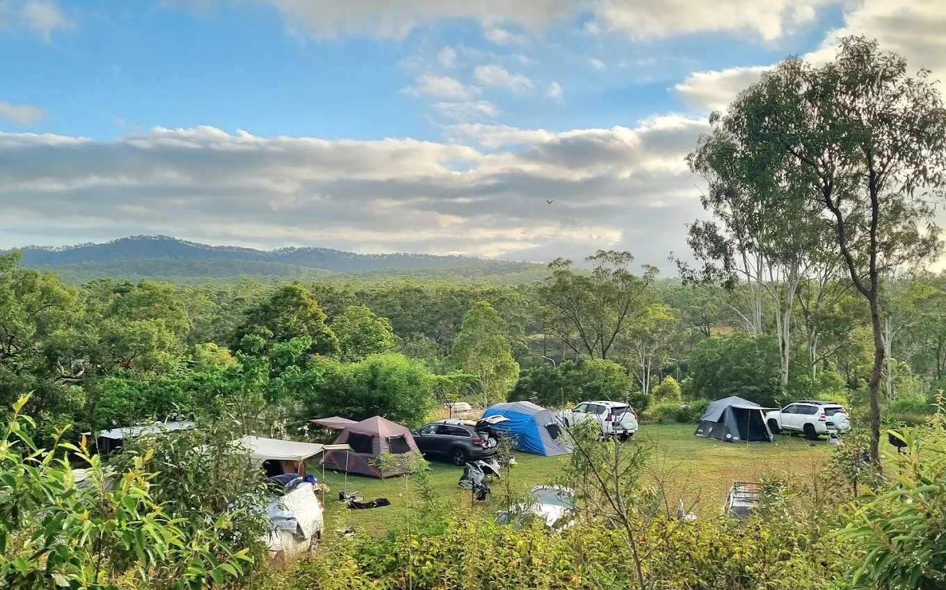 Mt Larcom Tourist Park - Image 1