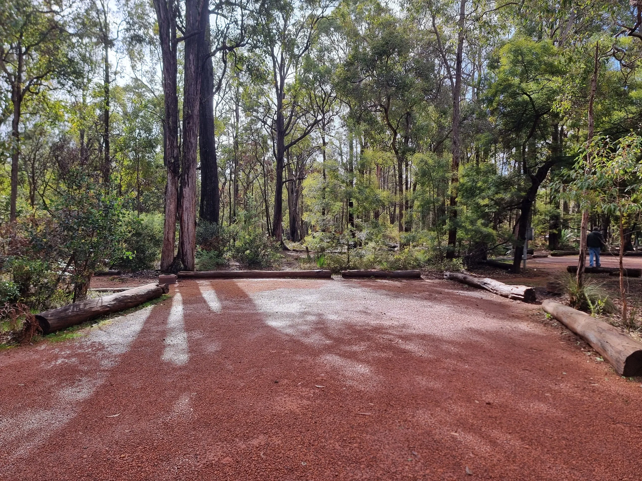 The Dwellingup Chalet and Caravan Park - 4