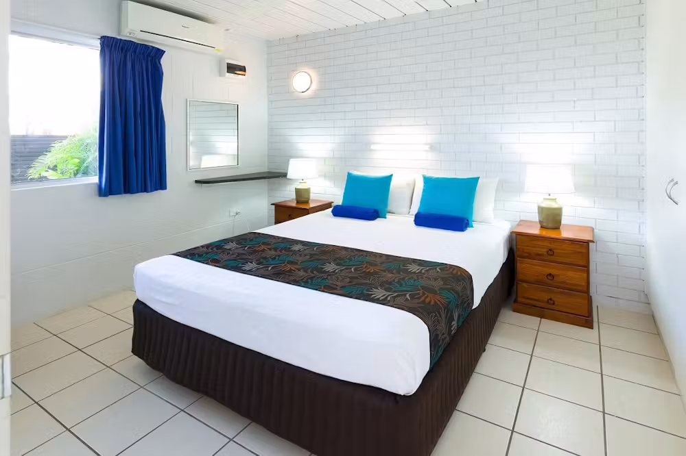 One Bedroom Apartment - Image 4
