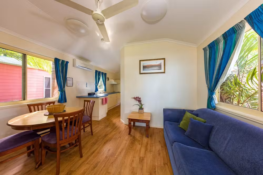 Beachfront Cabin - Image 4